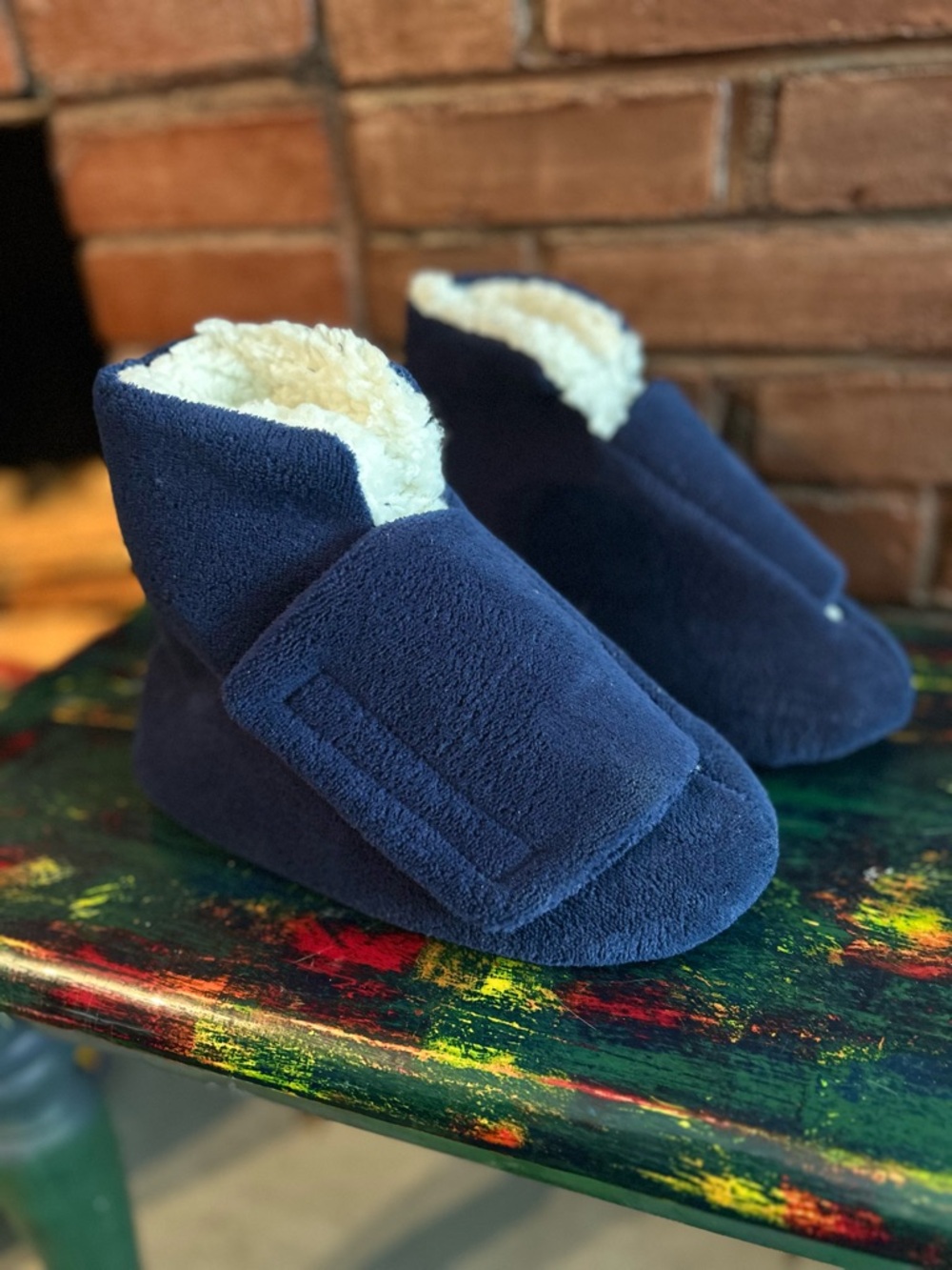 Original Muk Luks Slipper Boots Navy Sherpa Lined Women’s Medium 6.5–7.5 NWT